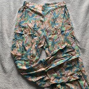 Roxy floral flowy pants, size M